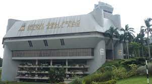 Ds nizar mengambil peluang menjelaskan kedudukan dan peluang pr untuk mengambil kembali pemerintahan kerajaan negeri perak menjelang pru ke 13. Selamat Hari Lahir Dewan Jubli Perak Sultan Abdul Aziz Shah Alam Selangor Darul Ehsan