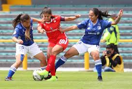 Con ambos equipos clasificados a la copa libertadores 2021, américa y santa fe femeninos se enfrentan en el primer partido de la gran final del fútbol femenino colombiano. Hoy Se Conocera El Segundo Finalista De La Liga Femenina Betplay 2020 Alerta Tolima