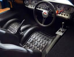 The Greatest American Made Race Car The Ford Gt40 Ford Gt40 Gt40 Ford
