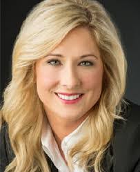 Melanie Mulholland's Instagram, Twitter & Facebook