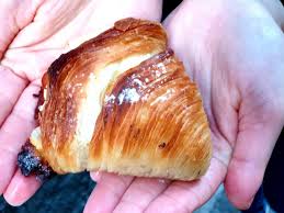 Da attanasio incredibile, almeno per gli. Sfogliatelle Calde Attanasio A Napoli Recensione Dissapore