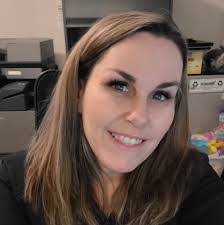 Kendra Horner's Instagram, Twitter & Facebook