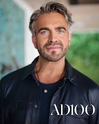 Martyn Lawrence Bullard