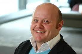 Kenneth Andrew's Instagram, Twitter & Facebook