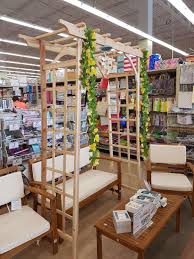Leaves 12 count 7.5 plastic plates for only $3.99 Christmas Tree Shops 1100 1300 N Galleria Dr Middletown Ny 10941 Usa