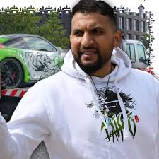 Keine lust auf eine lästige diät? Attila Hildmanns Porsche 911 In Berlin Abgeschleppt Autobauer Distanziert Sich Vom Coronavirus Schwurbler Politik