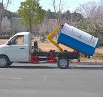 3 Tons 6600 Lbs Small Foton Hook Lift Garbage Truck 4x2 diesel Engine  Hydraulic Rollback Bin Lorry