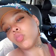 Ebonie Wright's Instagram, Twitter & Facebook