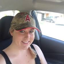 Danielle Brett (dbrett87)