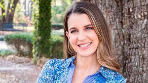 Caitlin Mccurdy's Instagram, Twitter & Facebook