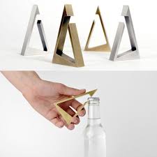 Gefallt 5 625 Mal 35 Kommentare Db Design Bunker Designbunker Auf Instagram Triangle Bottle Opener By Vauproducts Go Flaschenoffner Flaschen Dreieck