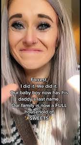 Alexis Forrest's Instagram, Twitter & Facebook