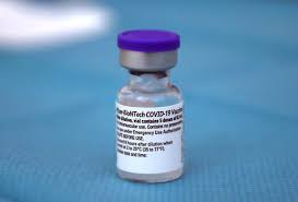 La vacuna de pfizer utiliza un enfoque completamente experimental, que implica inyectar parte del la vacuna contra el coronavirus conjuntamente desarrollada por pfizer y biontech es eficaz en más. Europa Y Canada Frustradas Por Demora En Vacuna De Pfizer