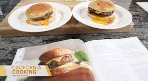 Laila Ali Shows Jessica Holmes How To Make The Greatest Of All Time Burger Ktla Classic Burger Recipes Burger Jessica Holmes