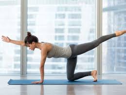 Le pilates est une méthode douce de renforcement qui sollicite les muscles profonds, la concentration qui permet d'améliorer l'équilibre et la posture. 4n5dniopxjjowm