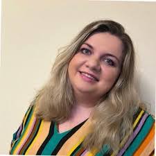 Macie Morales's Instagram, Twitter & Facebook