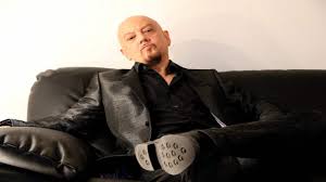 Ruggeri joined the semiprofessional serie d club in april following an invitation from the club president. Enrico Ruggeri Chi E Carriera E Vita Privata Del Cantautore