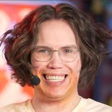 James Outen (@outenaboot)