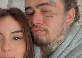 Carol Chamberlain, ex-Chiquititas, anuncia primeira gravidez aos 21 anos