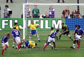 France become the first team to benefit from goalline technology at a fifa world cup during their impressive win over honduras. 12 Juillet 1998 France 3 0 Bresil Finale De Coupe Du Monde