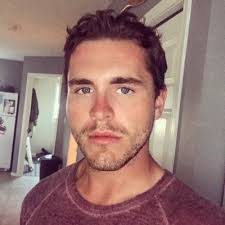 Leslie Brophy (@LeslieBrophy1)