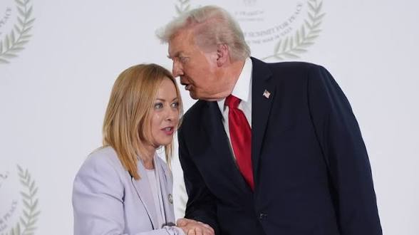 Trump: Iran would blow up Italy in TWO MINUTES | Trump warns Italy of Iran threat