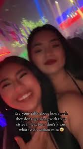 Leslie Cothron's Instagram, Twitter & Facebook