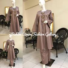 Jangan lupa layari instagram @rsfg.stock untuk memudahkan anda membuat pilihan. Pemborong Pakaian Baju Kurung Johor Riau Tradisional Klasik