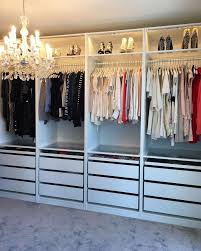 Kladkammare Christmasdiydecor Com Interiors In 2020 Schrank Umgestalten Ankleiderzimmer Ankleideraum Design