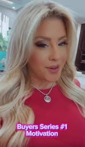 Brooke Wolterman Buying House