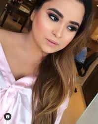 Makeup book now No filter Bridal /non bridal specialist. Travel globally  Please check my work