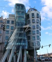 Cosa Visitare A Praga Casa Danzante Viaggio A Praga Praga Viaggi