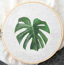 Stitching is so much fun! Monstera Leaf Free Cross Stich Pattern Ugly Duckling House