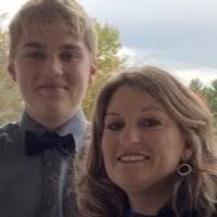 Rebecca Choate's Instagram, Twitter & Facebook