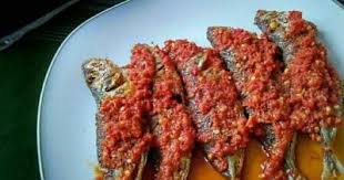 Bisa ditambahkan atau dikurangi sesuai selera anda. Resep Ikan Kembung Bumbu Balado Khas Padang Pedas Lezat