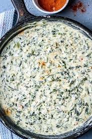 Easy Cheesy Creamed Spinach Recipe Loaded With Cream Cheese Prepared In Just 20 Minutes This Easy Low Carb C Creamed Spinach Recipe Recipes Creamed Spinach