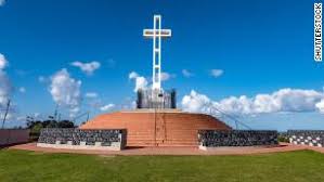 Estado de seclusión o aislamiento de una persona. Video Of Skateboarder Riding On Top Of San Diego Memorial Honoring Military Members Sparks Backlash Cnn