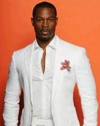 Red cummerbund along with red bow for tie for white linen suit is a perfect find the men who seek for good comfort and luxury. Groomsmen All White Casual Google Search Linen Suits For Men Wedding Suits Men White Linen Suit