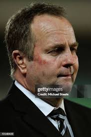 37 Coach Peter Sharp Stock Photos, High-Res Pictures, and Images