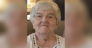 Jane Rossetti's Instagram, Twitter & Facebook