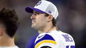 Hoosier football community rallies in support of LB Raekwon Jones as family  recovers from Hurricane Michael