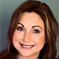 Amber Wendling's Instagram, Twitter & Facebook