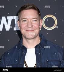 Elizabeth Sikora's Instagram, Twitter & Facebook