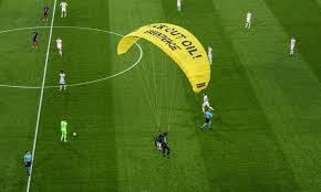 حصاد المشاركات في كأس القارات : Ù…Ø´Ø¬Ø¹ ÙŠÙ‚ØªØ­Ù… Ù…Ù„Ø¹Ø¨ Ù…Ø¨Ø§Ø±Ø§Ø© Ø£Ù„Ù…Ø§Ù†ÙŠØ§ ÙˆÙØ±Ù†Ø³Ø§ Ù…Ù† Ø§Ù„Ø³Ù…Ø§Ø¡