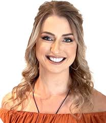 We are so excited to introduce our new in house practitioner at SMC! 🌙  Jacqueline is a versatile holistic healer skilled in various practices. She  is a Usui Reiki Master and Teacher,