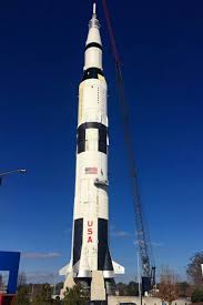 Black And White Rocket Image Why Was The Saturn V Rocket Painted Black And White In 2020 Saturn White Painting Apollo Space Program
