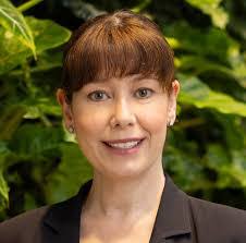 Shelley Braun's Instagram, Twitter & Facebook