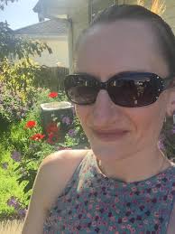 I must say that I am loving the new brightening pomade! Say LP to check it  out ✨ Look from yesterday