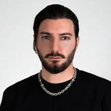 Chris Lager's Instagram, Twitter & Facebook