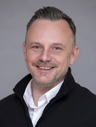 260: Autonome Fahrzeuge für die Hafen-, Betriebshof- und Militärlogistik (Hendrik  Kramer, CEO, Fernride)